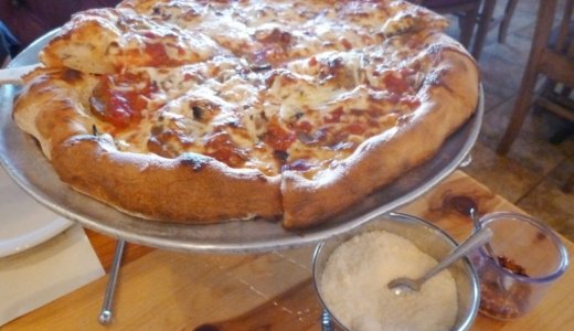 ふかふかタイプのピザは食べ応えあり！カジュアルな雰囲気も◎のNick's Pizza Ristorante Italiano