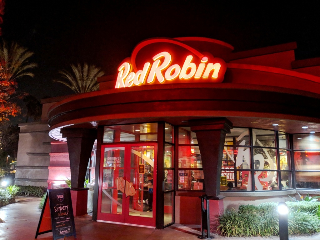 アメリカに来た時から大好きなハンバーガー屋さん Red Robin のバンザイバーガーが最高 Taekoのocへいこう